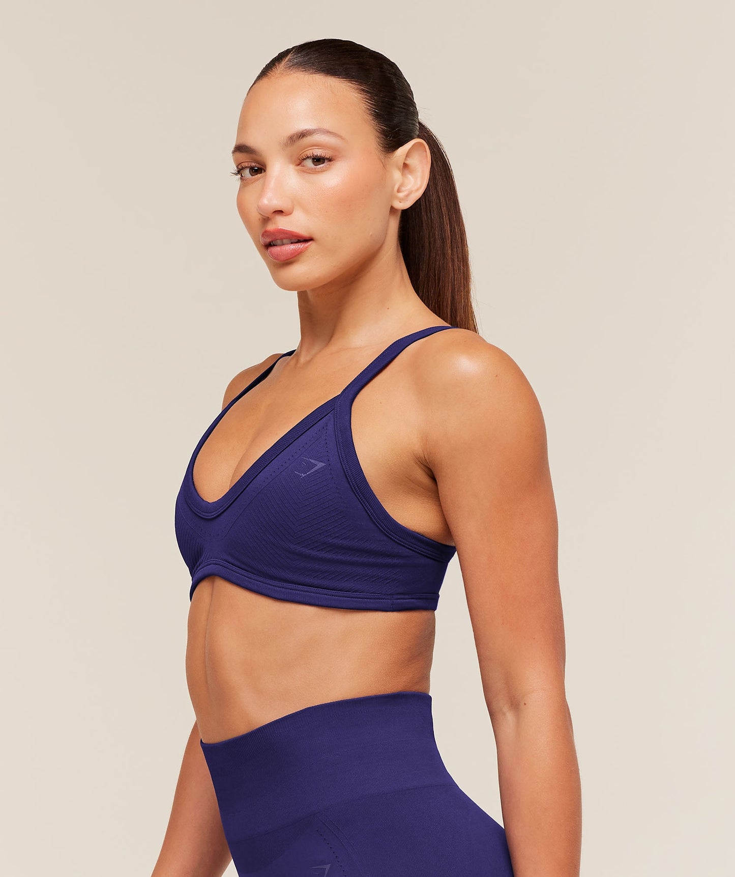 Energise Seamless Sports Bra - US 6189