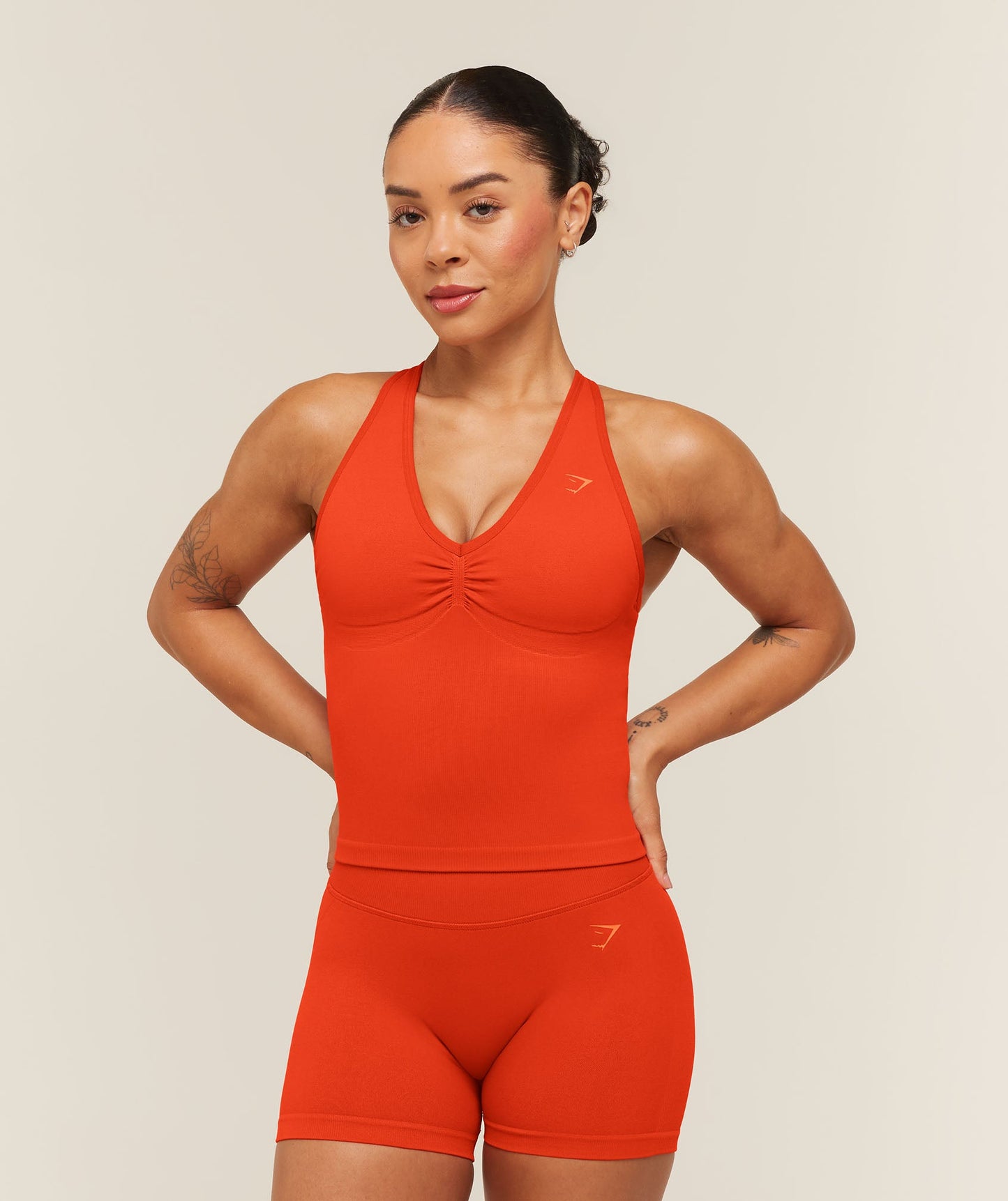 Lift Seamless Tank with Shelf - US 1245