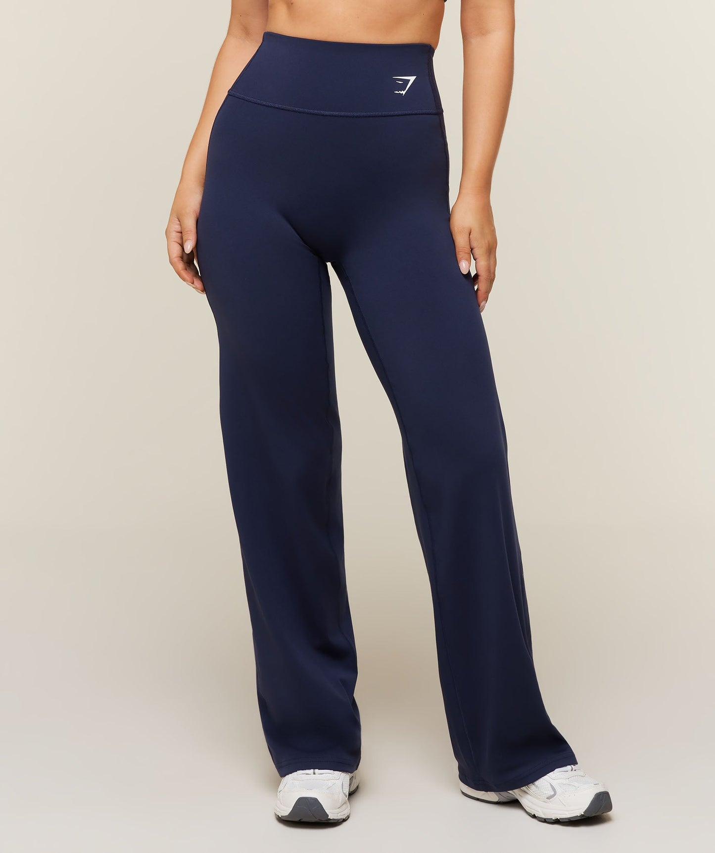 Training Straight Leg Short Leggings - US 1723