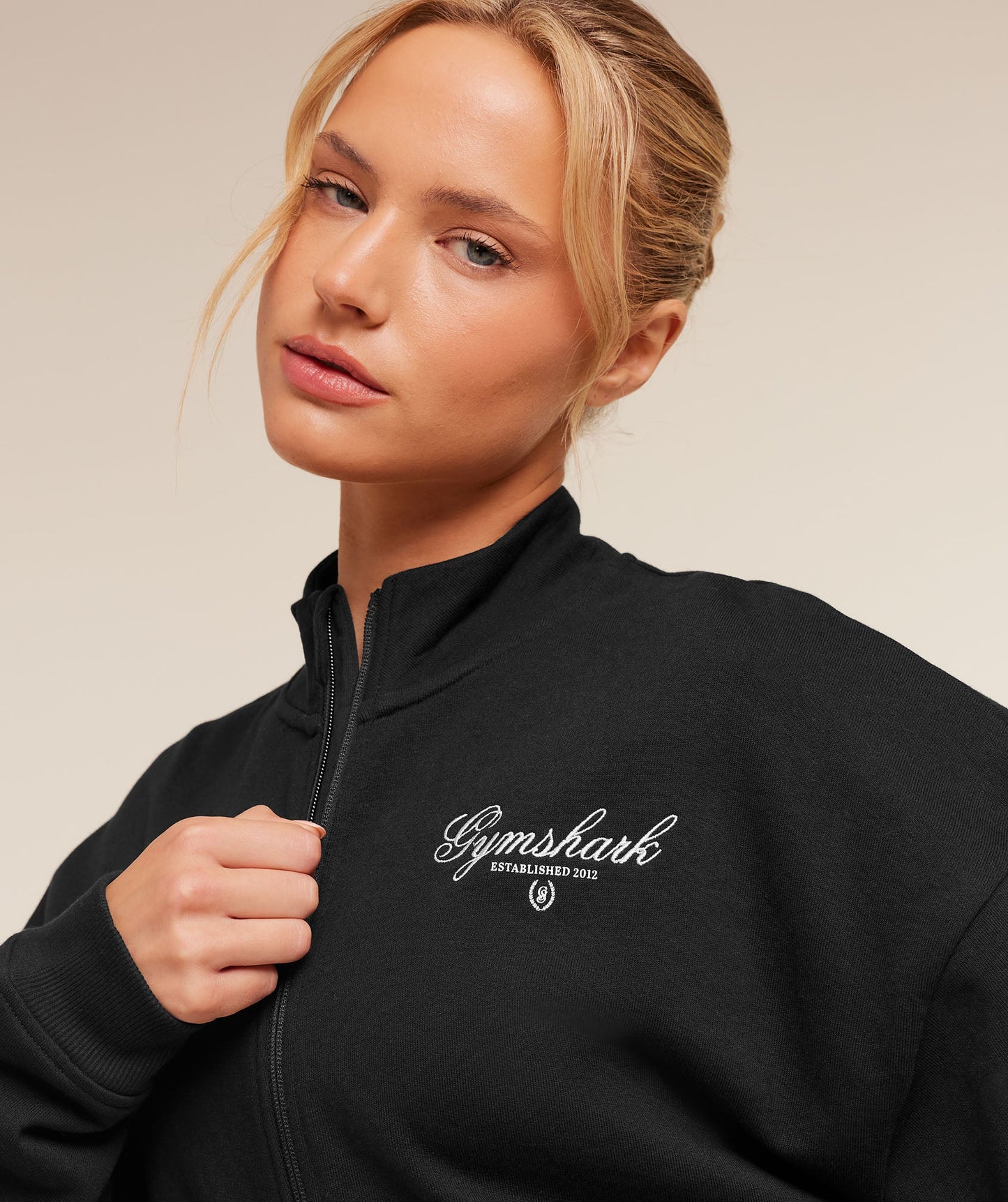 Script Embroidery Oversized Zip Through - US 8965
