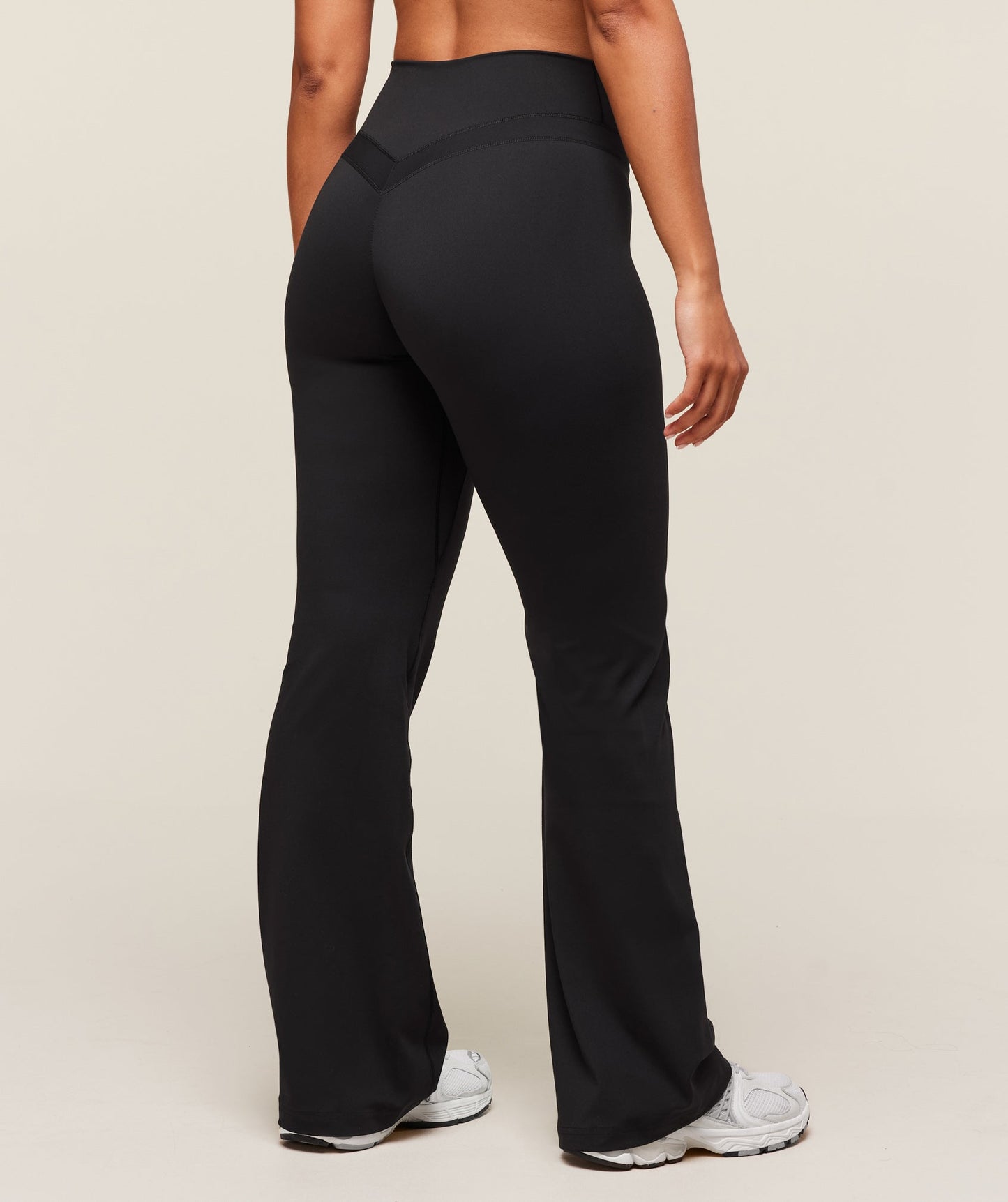 Whitney Short Flared Legging - US 9241