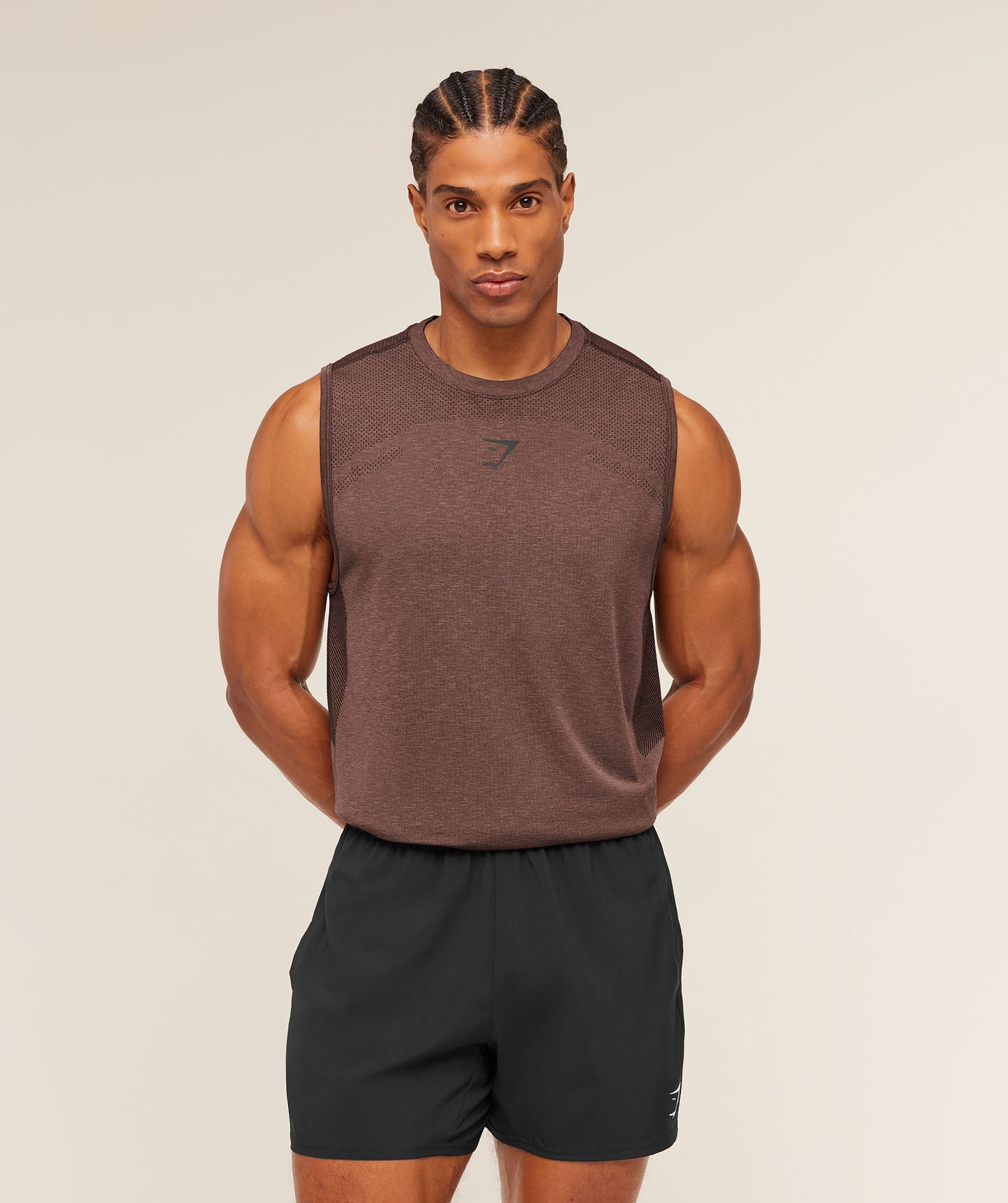 Lightweight Seamless Tank - US 8933