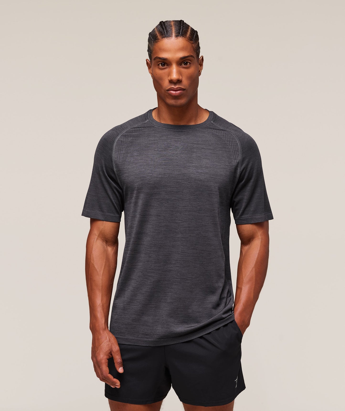 Versatile Seamless T-Shirt - US 7757