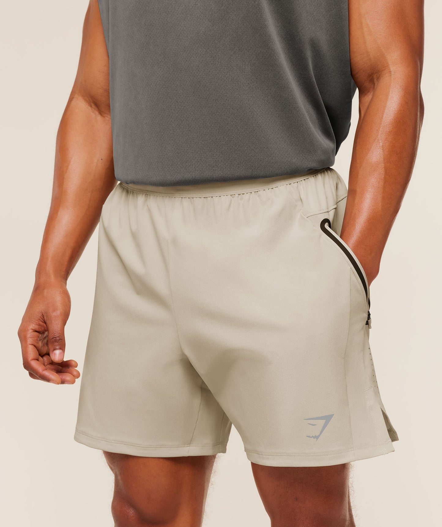 Sport Hybrid 6\" Shorts - US 9784