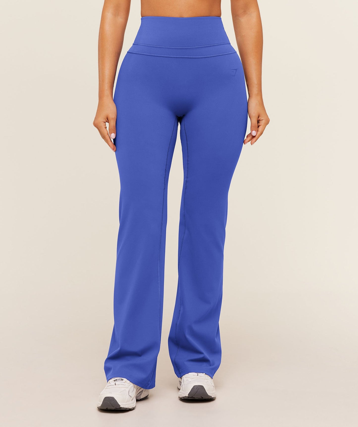 Whitney Short Flared Legging - US 0990
