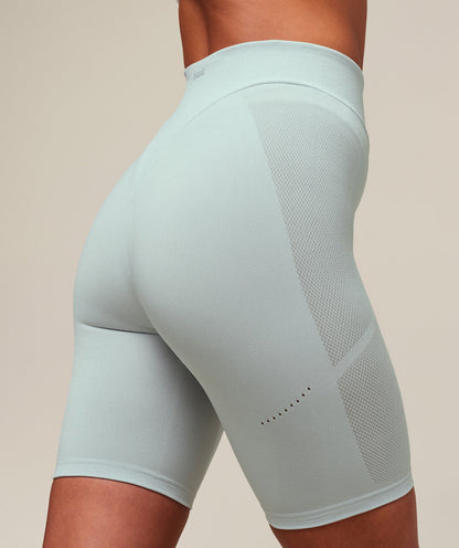 everywear Warp Knit Cycling Shortss - US 2418